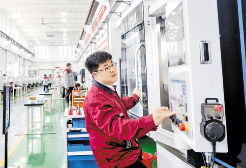 配资伐 张艳征：做工业产品数字化“全能制造者”